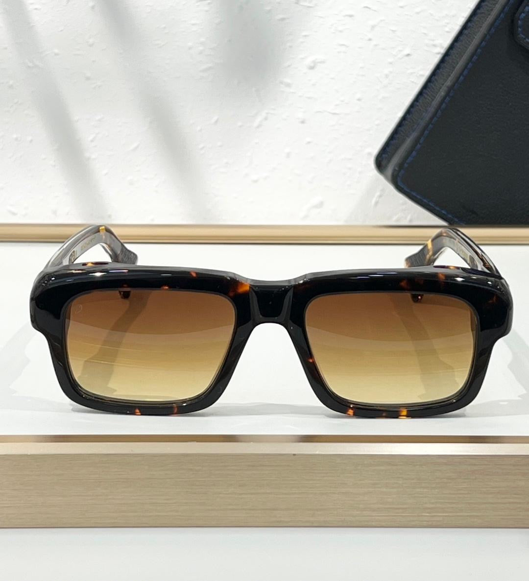 T-HENRI | T003