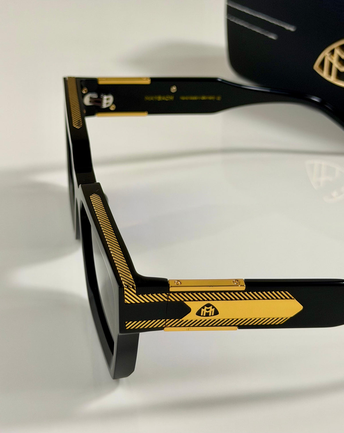 Maybach  | MB02