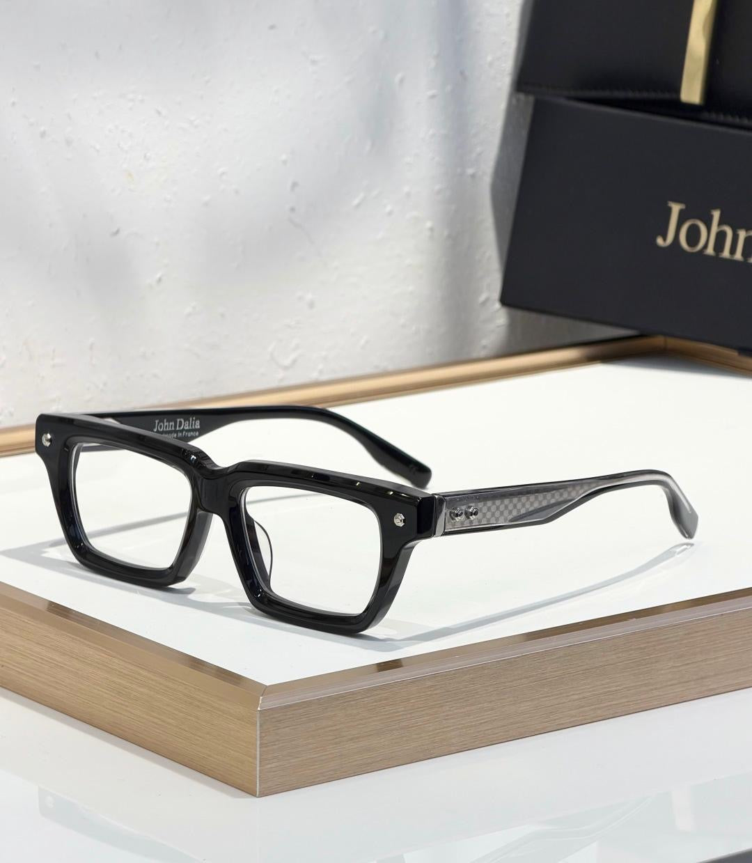 JOHN DALIA | JD03