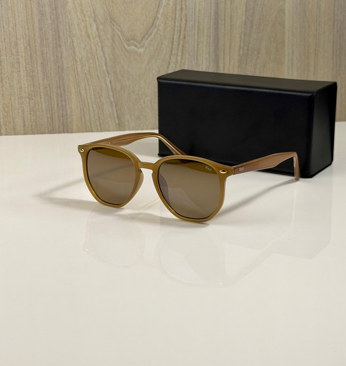 R062 – Premium QUALITY