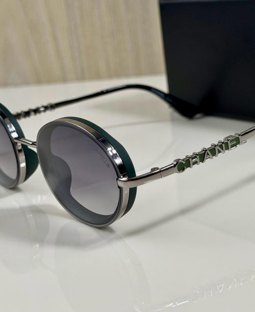 CHANEL Luxury