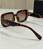 MARC JACOBS