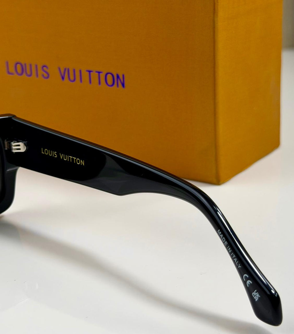 LOUIS VUITTON | L01