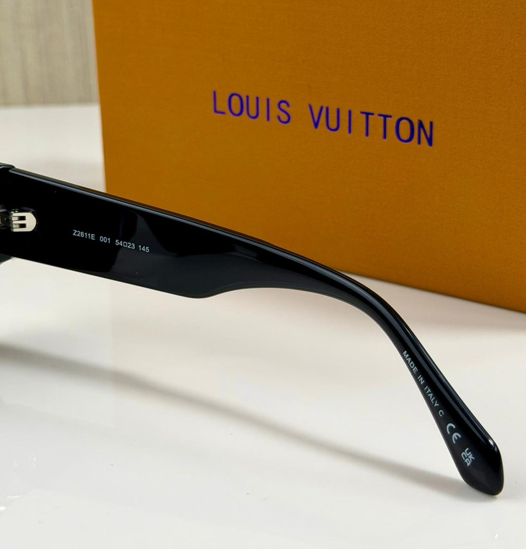 LOUIS VUITTON | L02