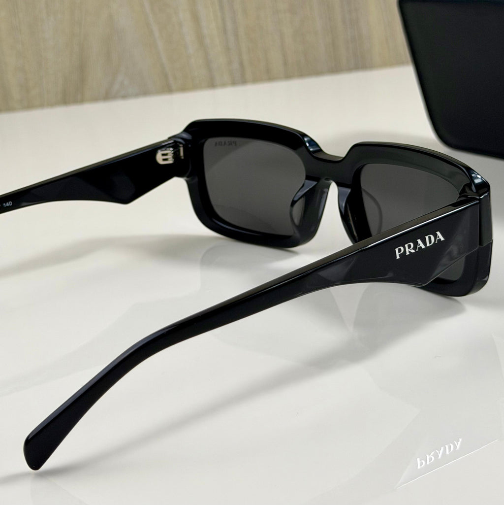PRADA LUXURY