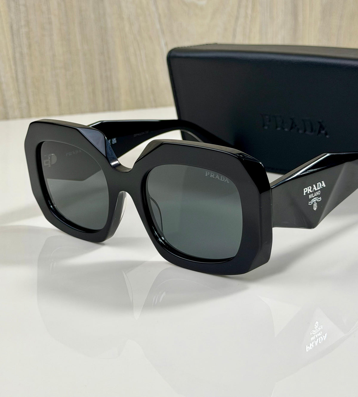 PRADA LUXURY