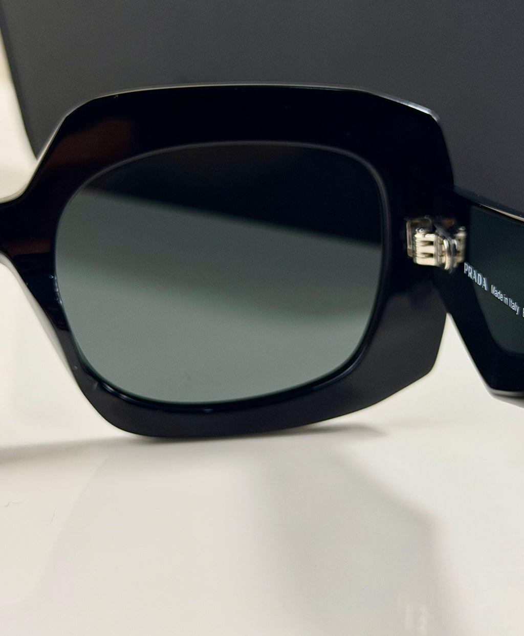 PRADA LUXURY