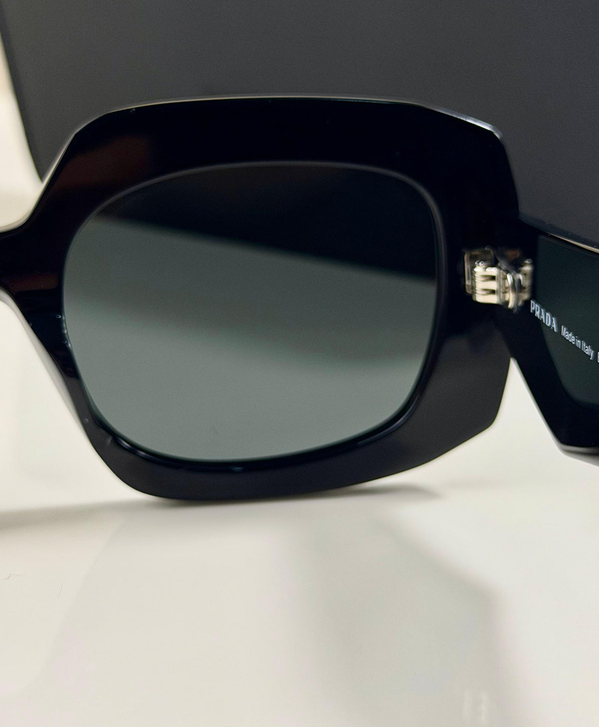 PRADA LUXURY