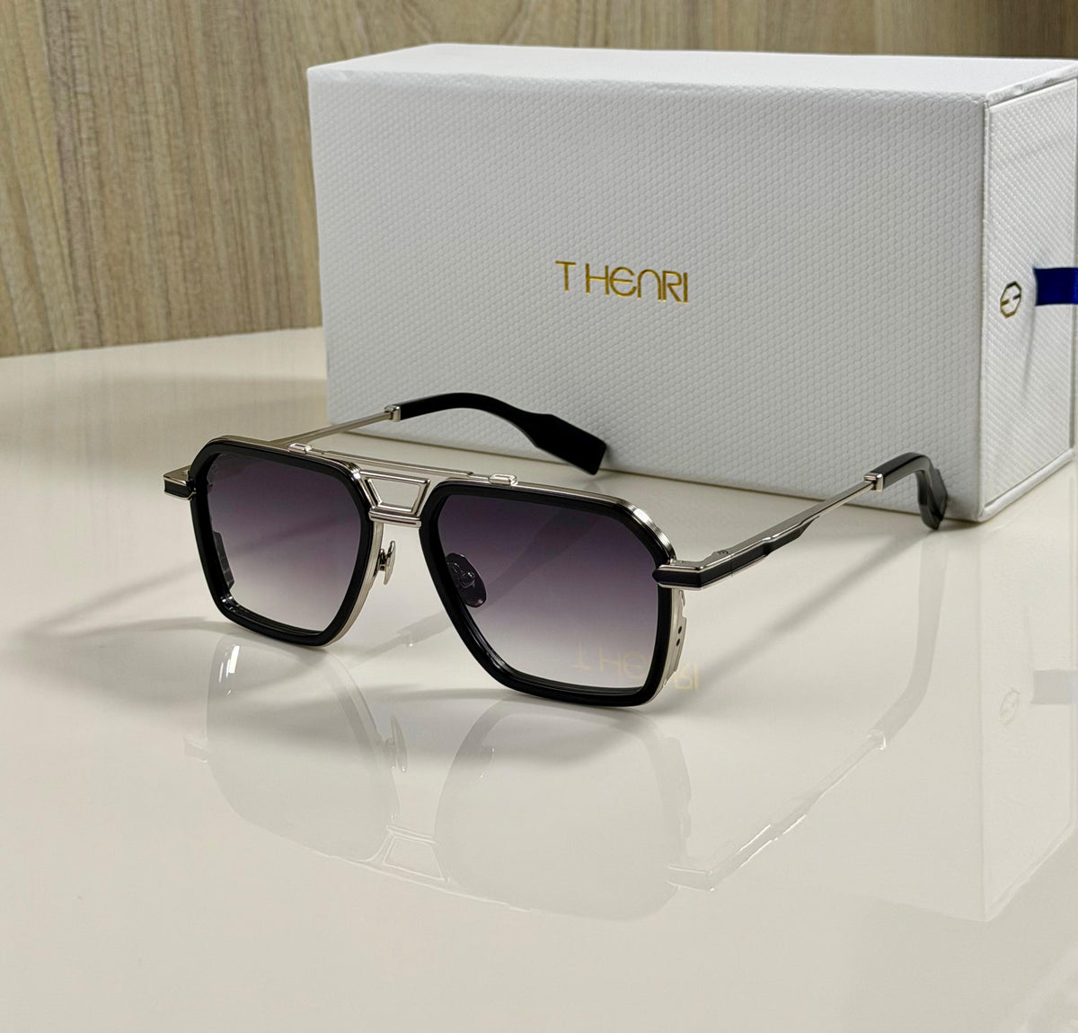 T-HENRI | SHADOW
