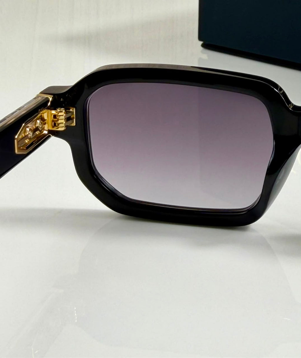 JOHN DALIA | JD01