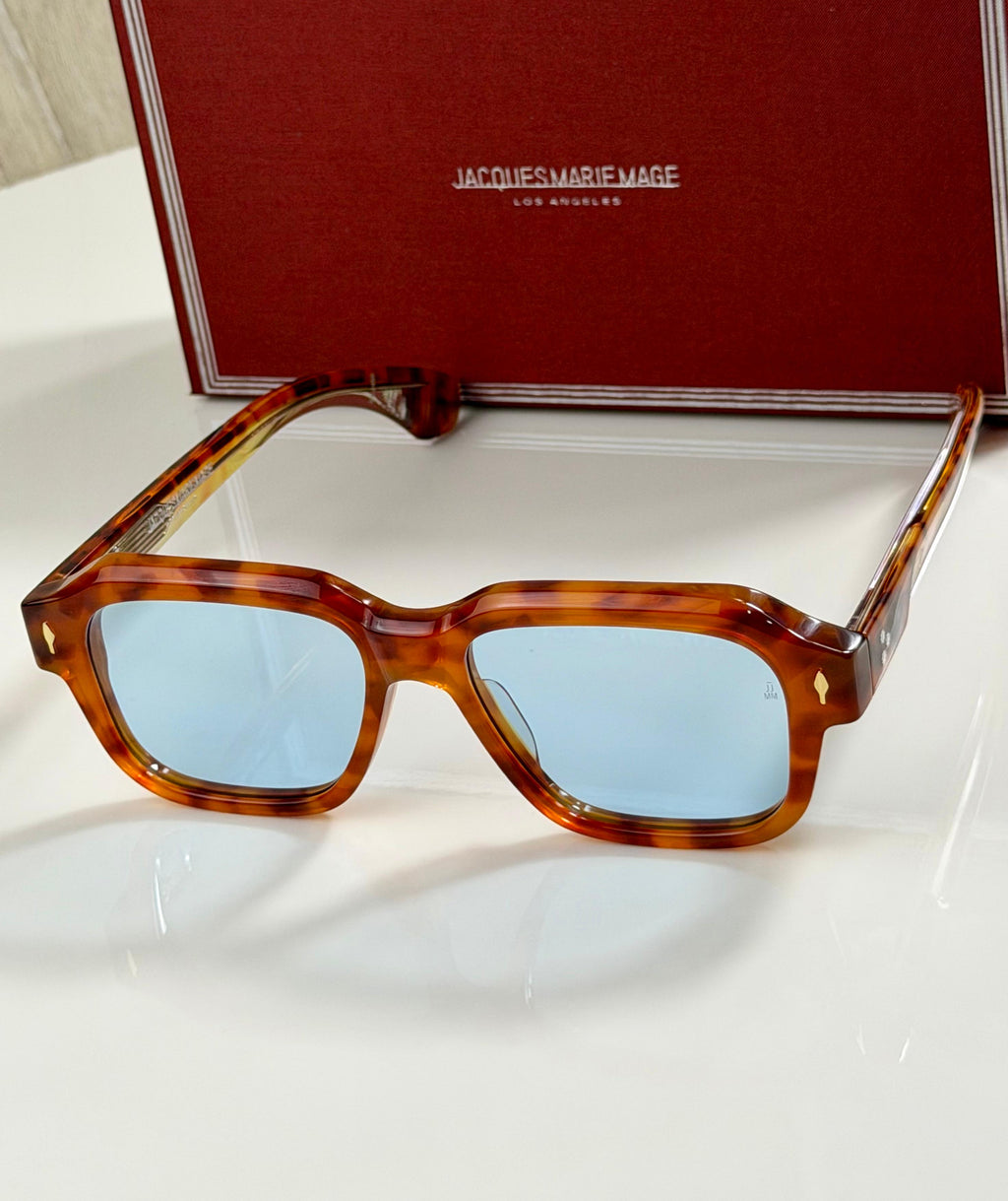 JMM | VIVIENNE