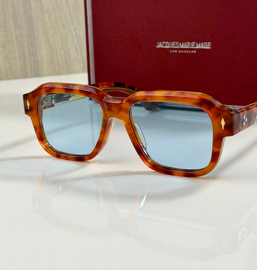 JMM | VIVIENNE