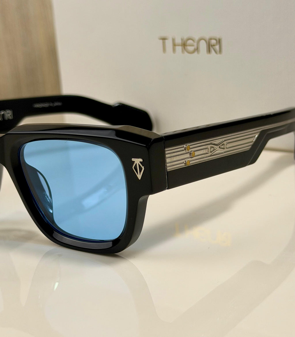 T HENRI – TAYCAN