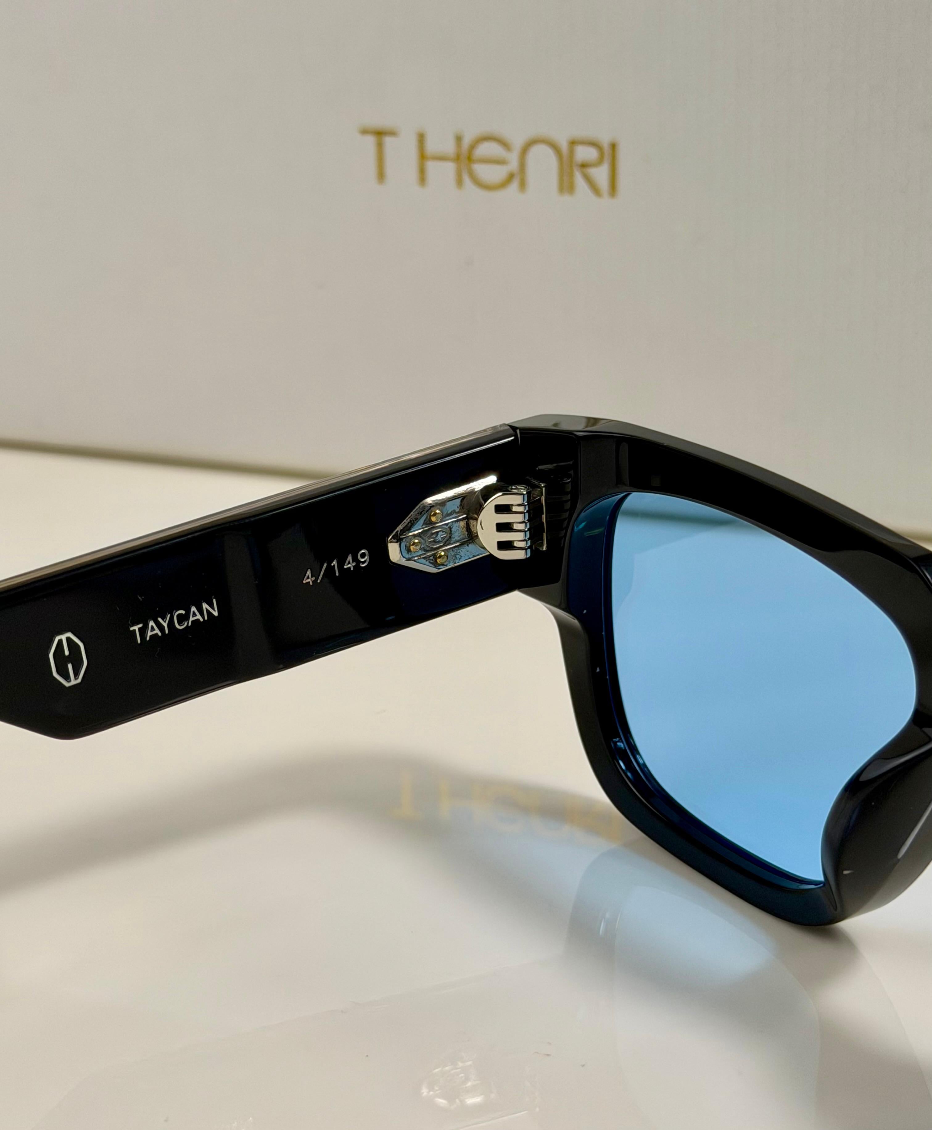 T HENRI – TAYCAN