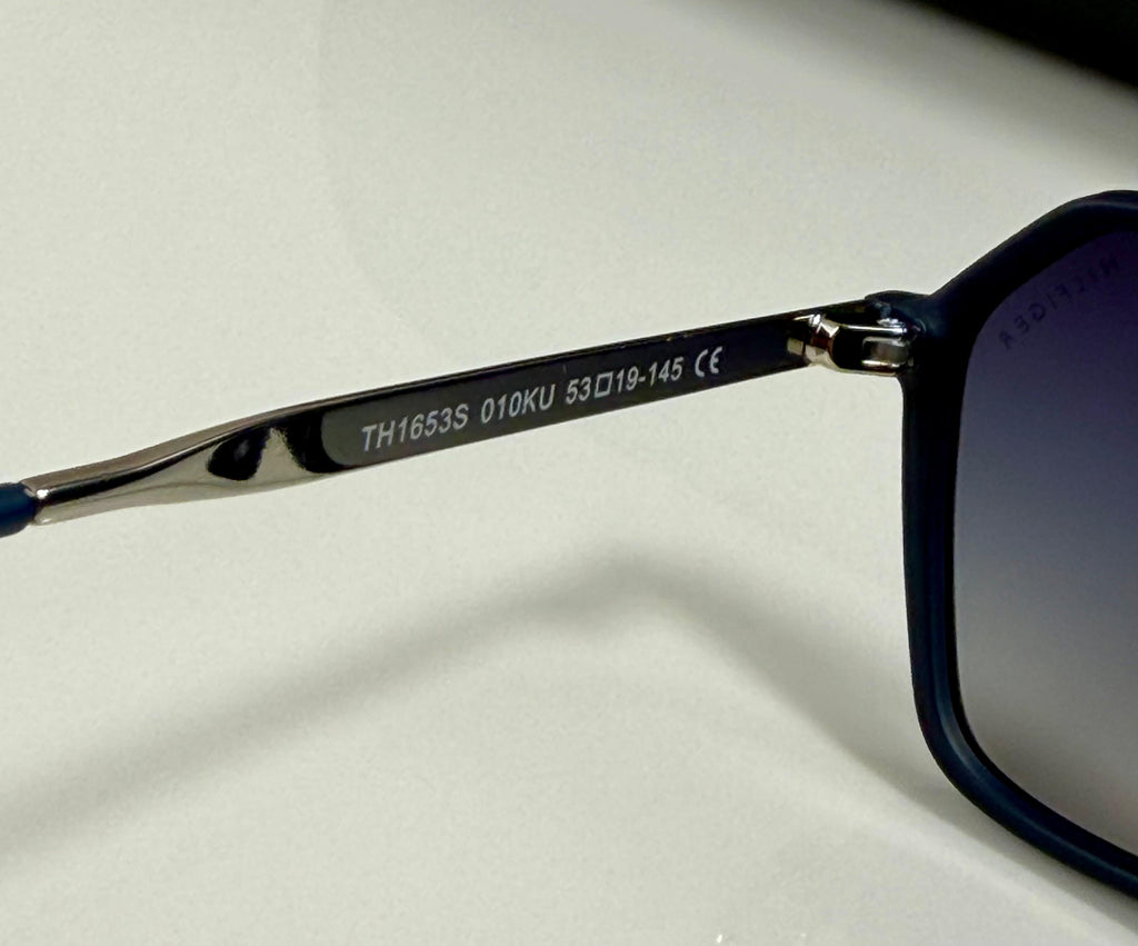 Tommy Hilfiger - LUXURY