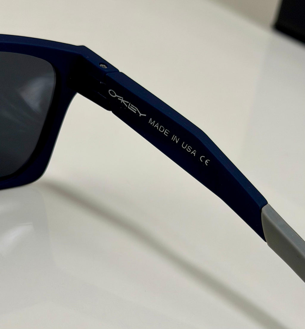OAKLEY |Premium