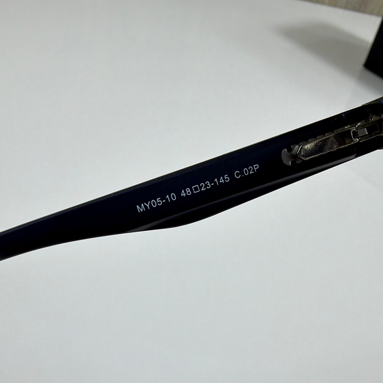 R025 – Premium QUALITY