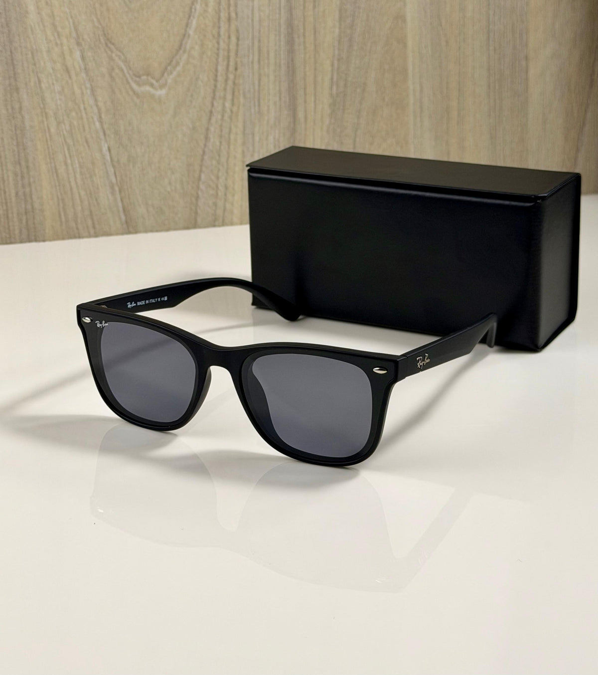 Ray-Ban Luxury