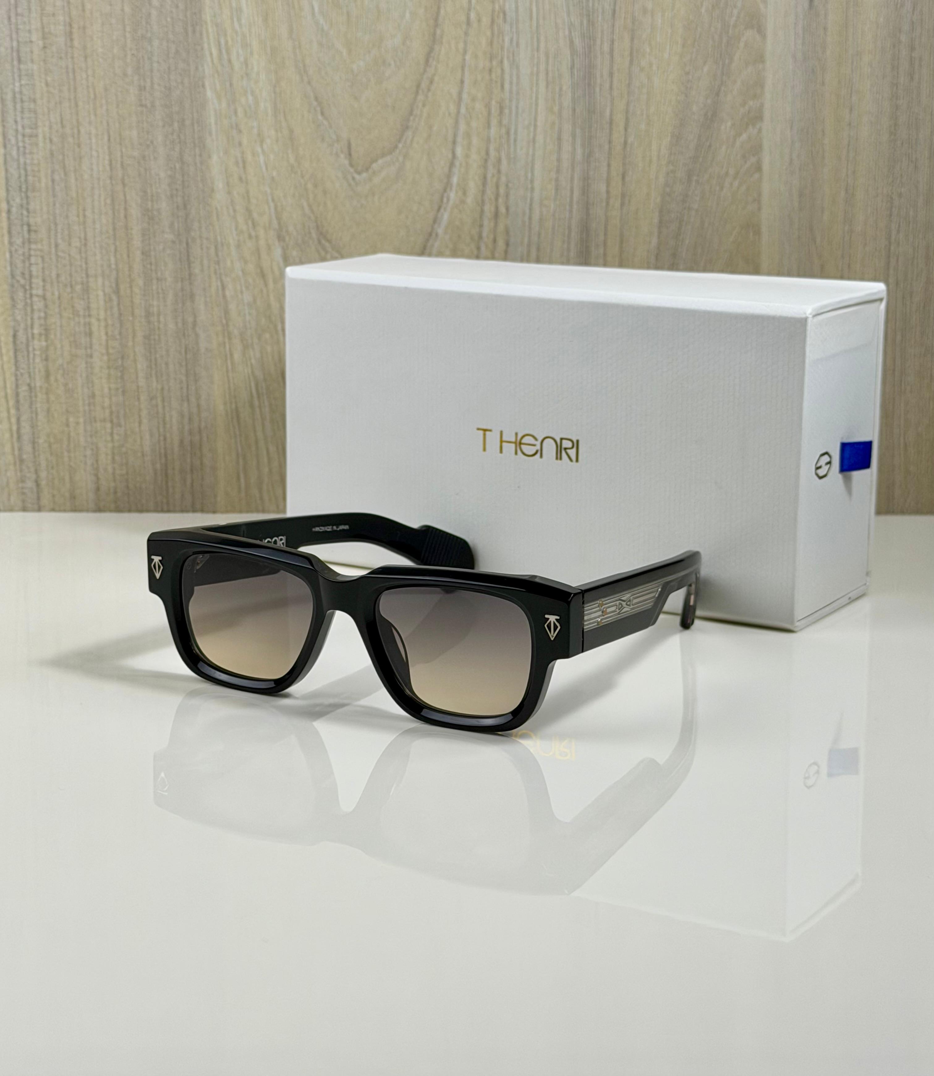 T HENRI – TAYCAN