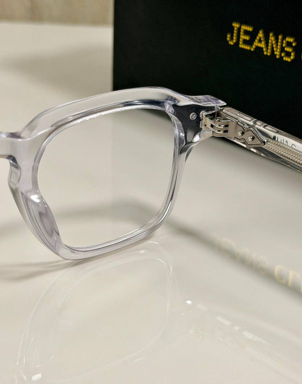 J.Club | FG3303