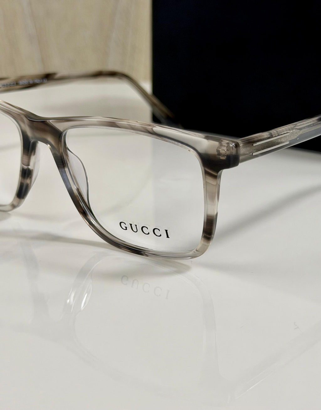 GUCCI  |  A2585