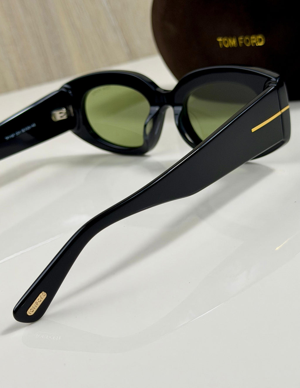 TOM FORD - LUXURY