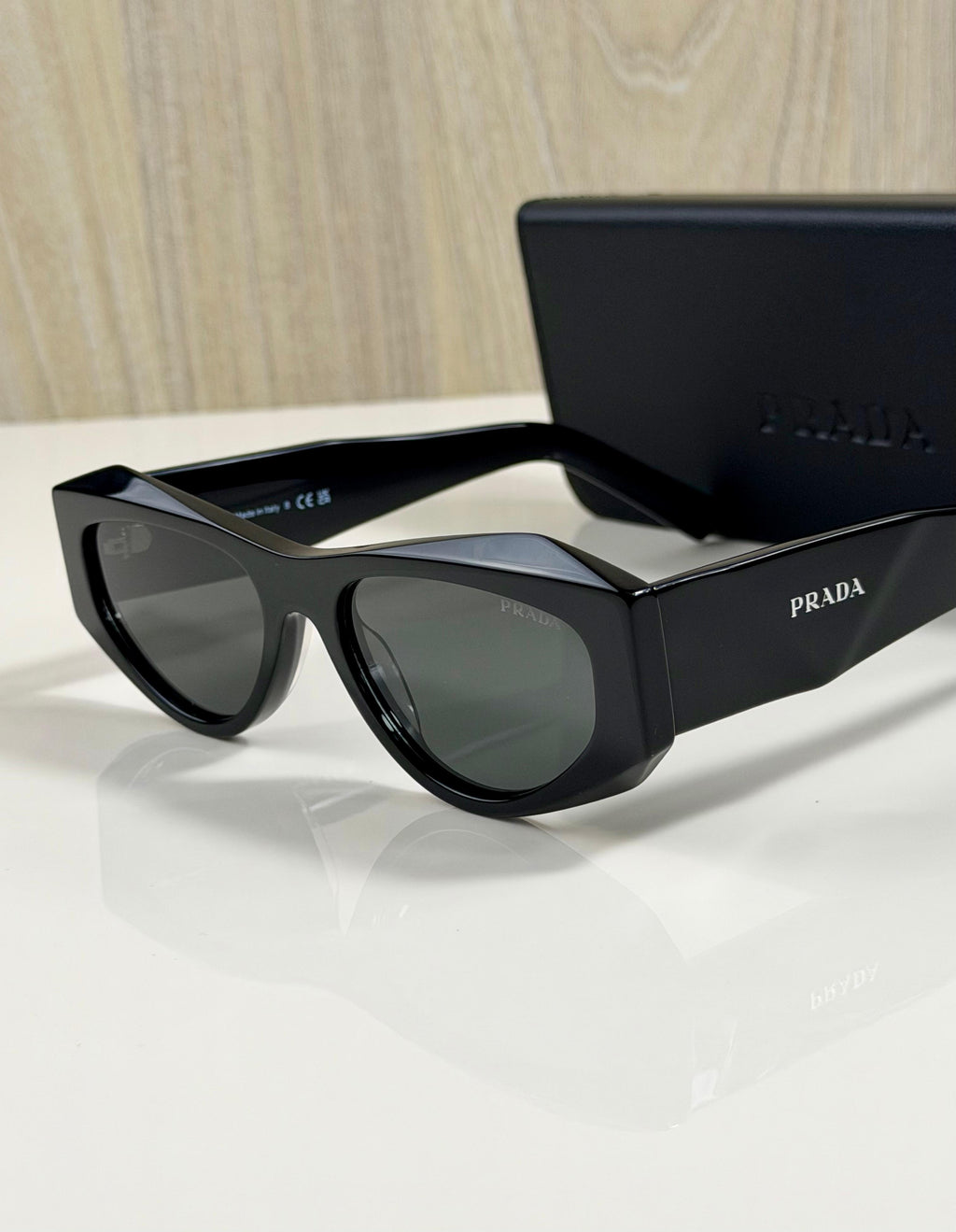 Prada | B195