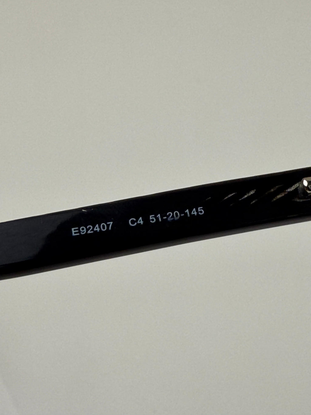 TOMFORD |  E92407