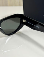 Prada | B195