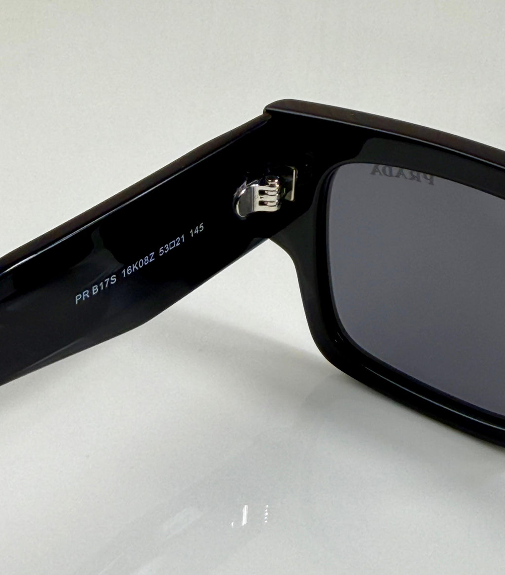 Prada | B17