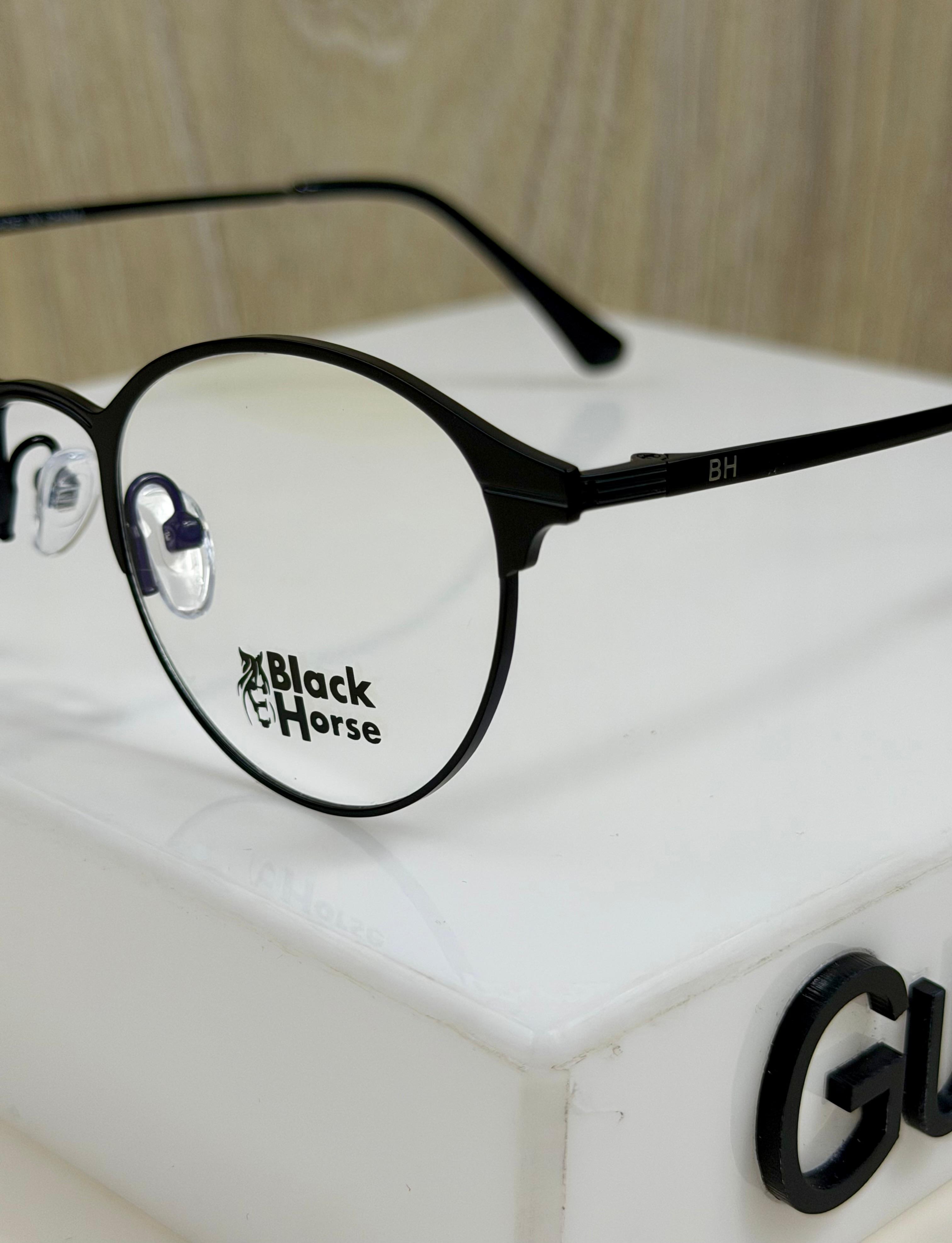 Black Hourse | Clip-On