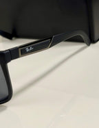 Ray-Ban