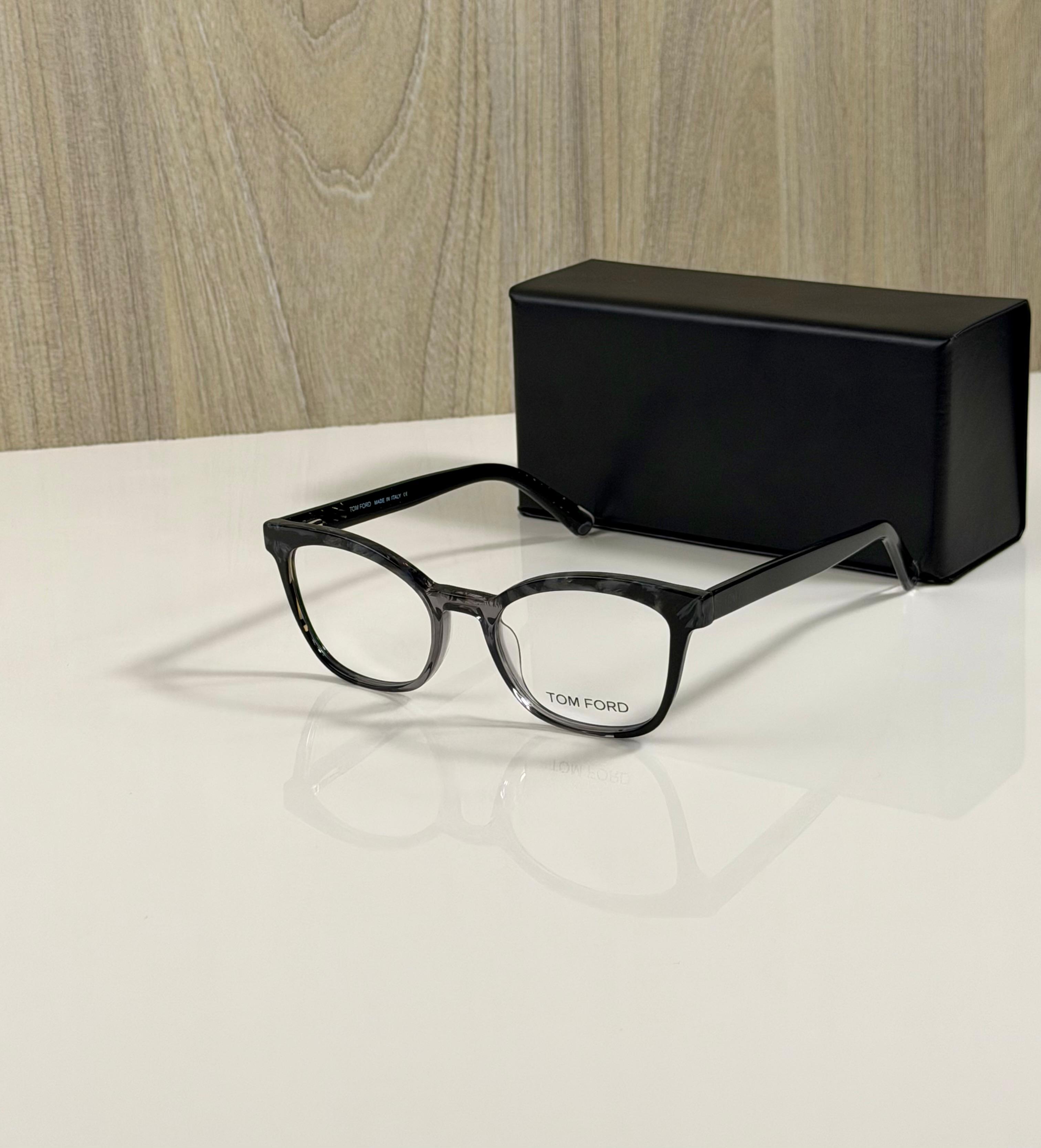 TOMFORD |  E92407