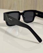 Prada | B17