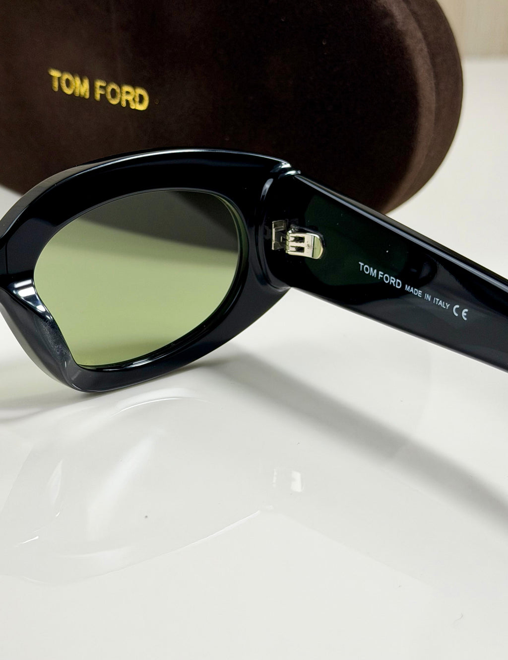 TOM FORD - LUXURY