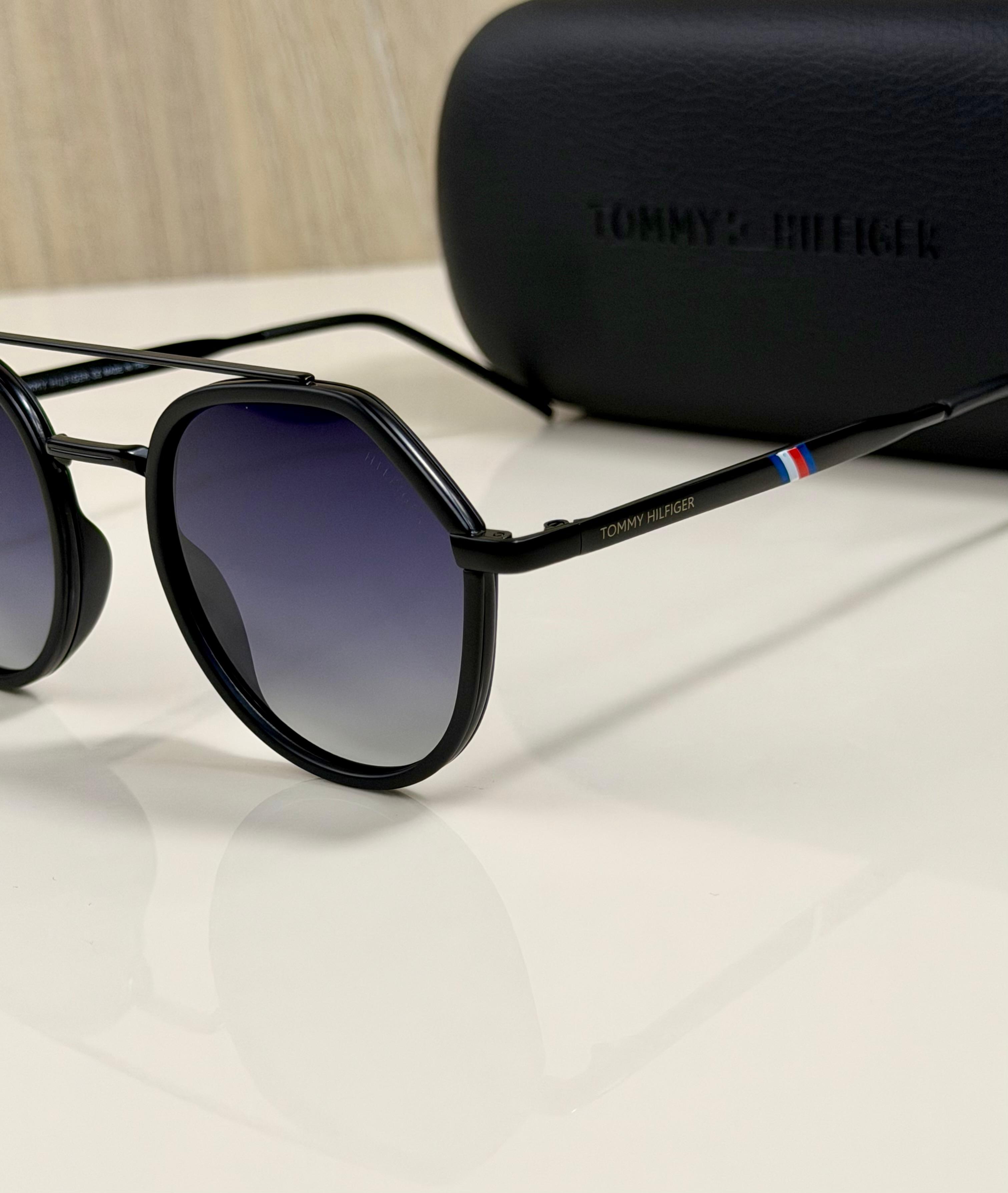 Tommy Hilfiger - LUXURY