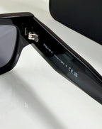 Prada | B17