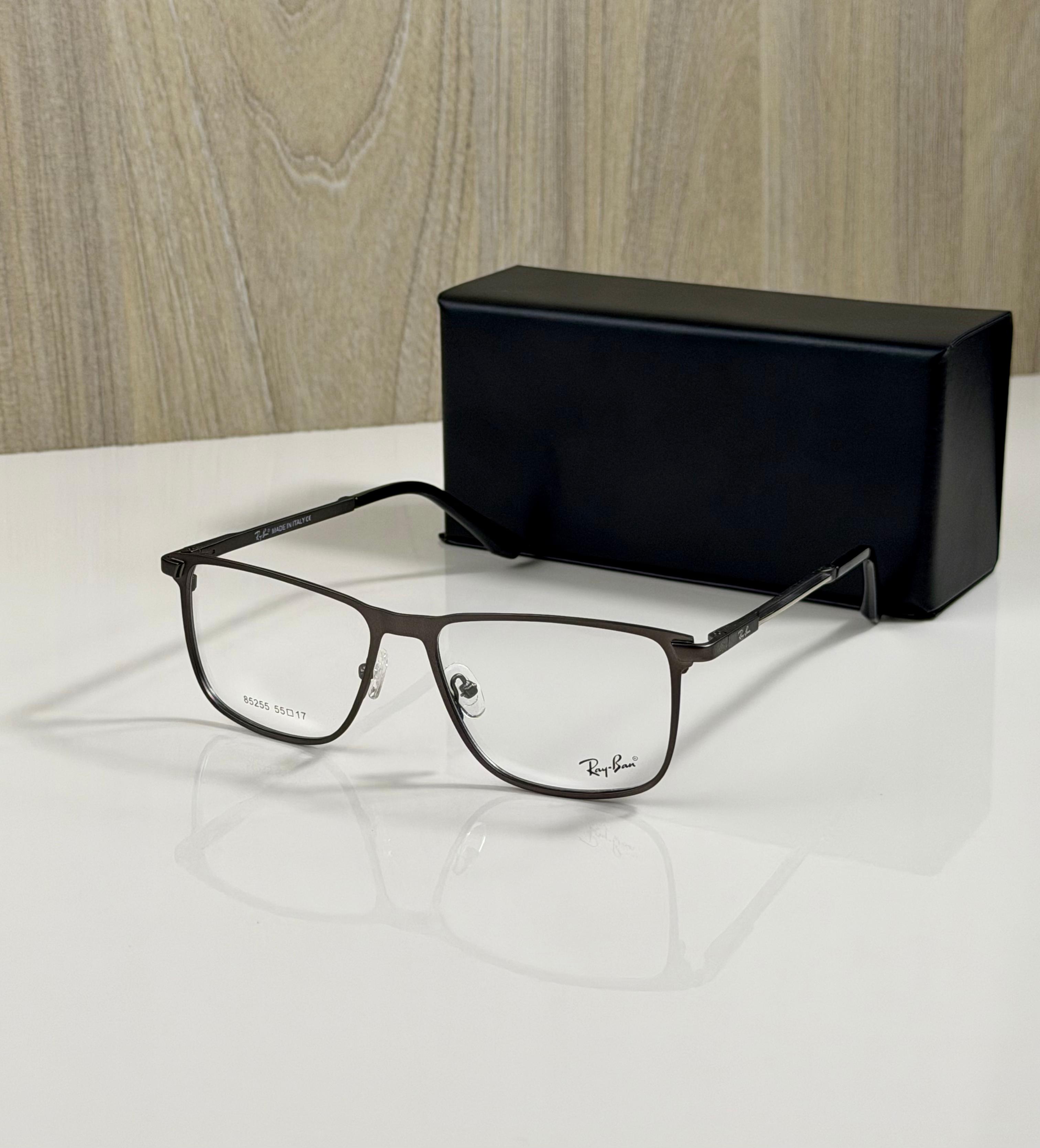 Ray-Ban