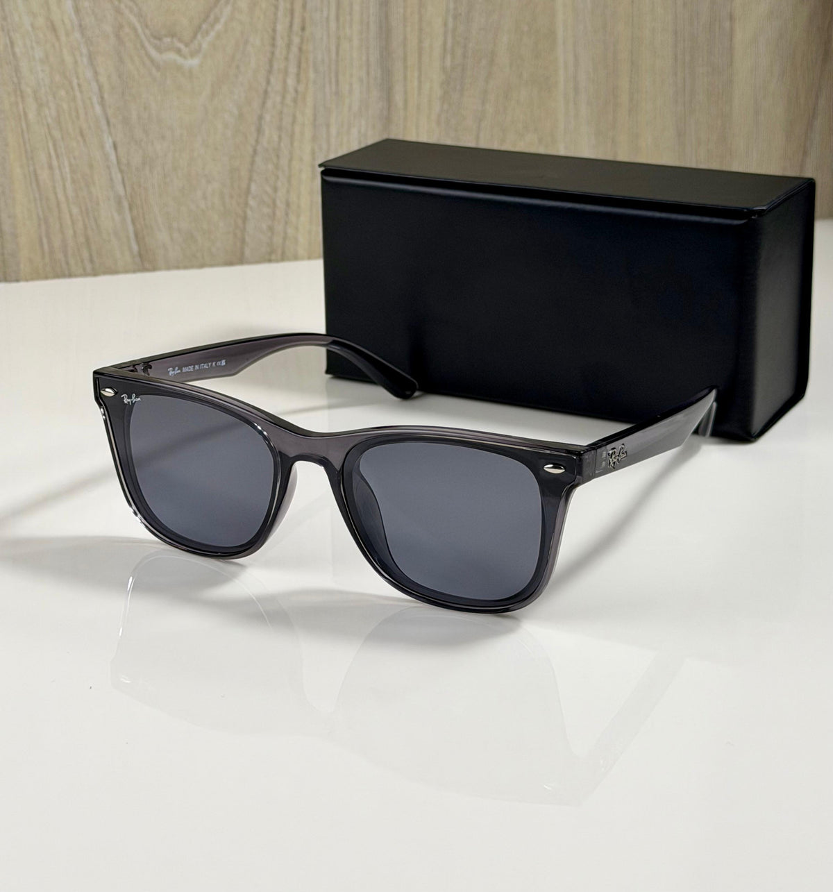 Ray-Ban Luxury