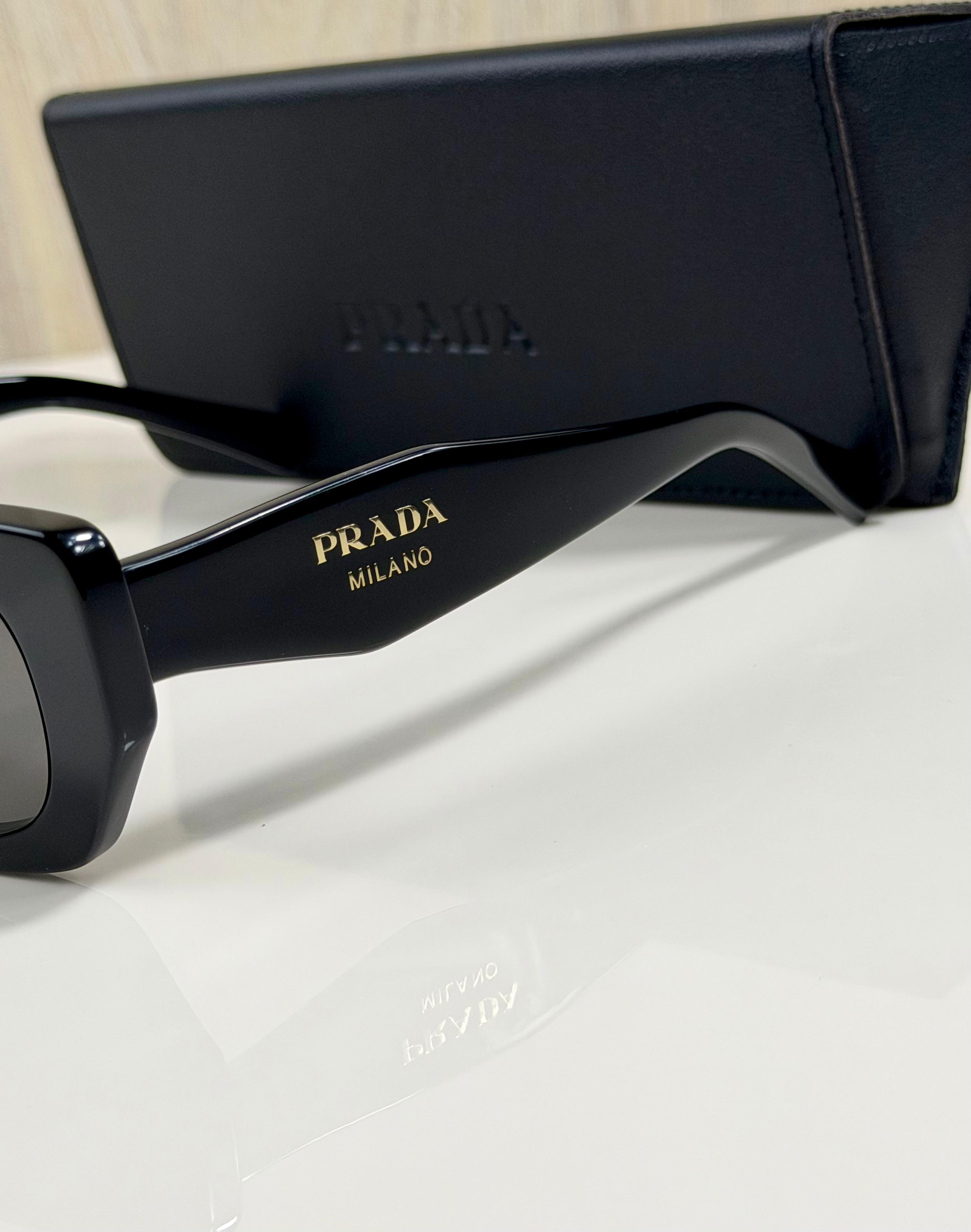 Prada | B05