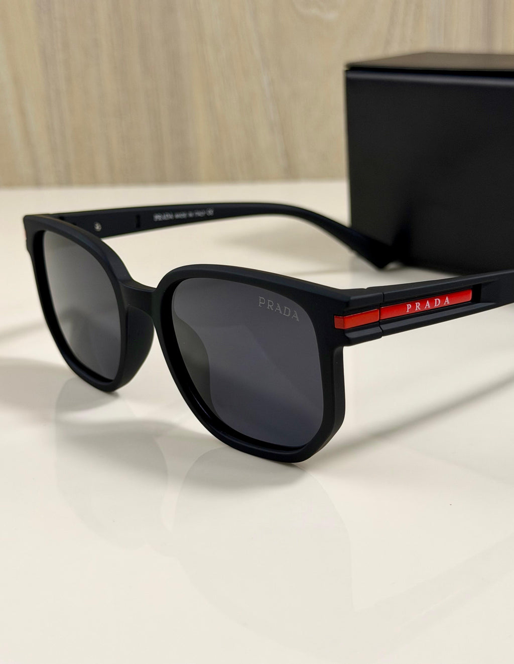 PRADA | E- 3801