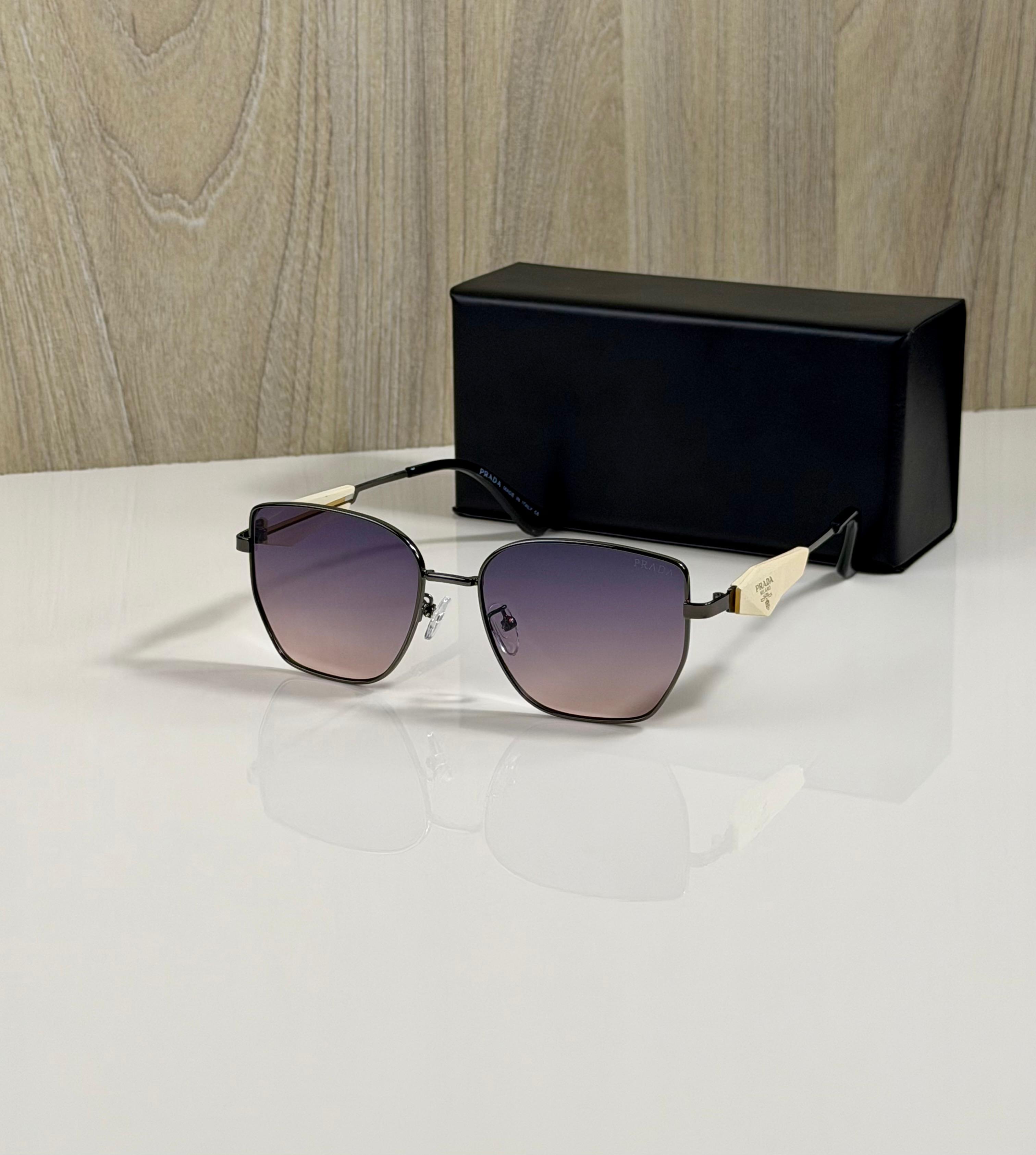 Prada | J5701