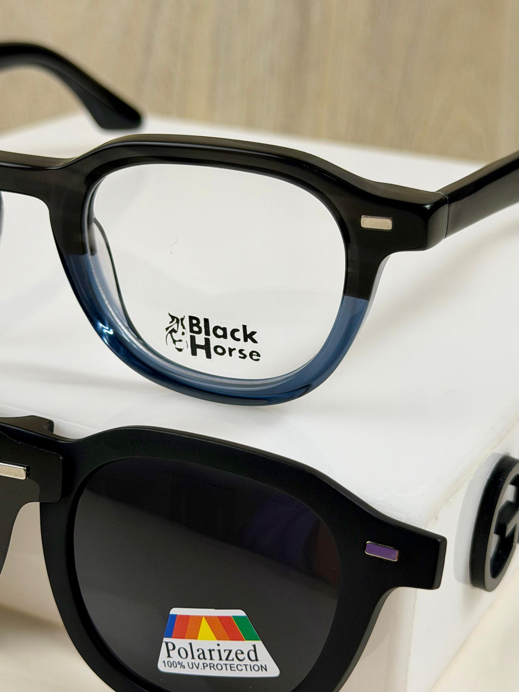 Black Hourse |  G5932